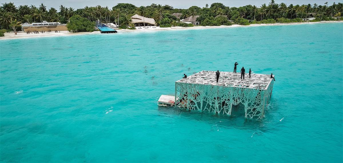 The Coralarium by Jason deCaires Taylor opens at Fairmont Maldives Sirru Fen Fushi