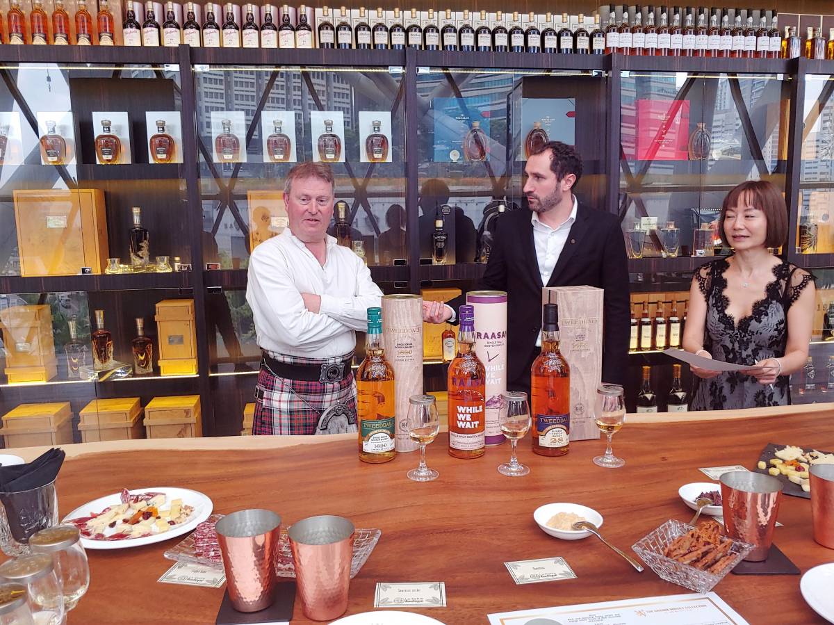 THE WHISKY DISTILLERY IS PROUD TO LAUNCH THE TWEEDDALE EVOLUTION 28YO IN SINGAPORE