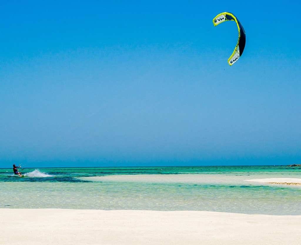 Killer Kitesurfing in Qatar