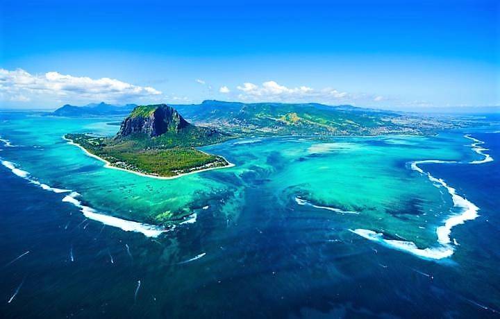 Stays in Bubble Hotels Eased as Mauritius Reaches Targeted Vaccination Rate 