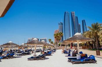  Abu Dhabi Welcomes All Vaccinated Travellers from Around the World