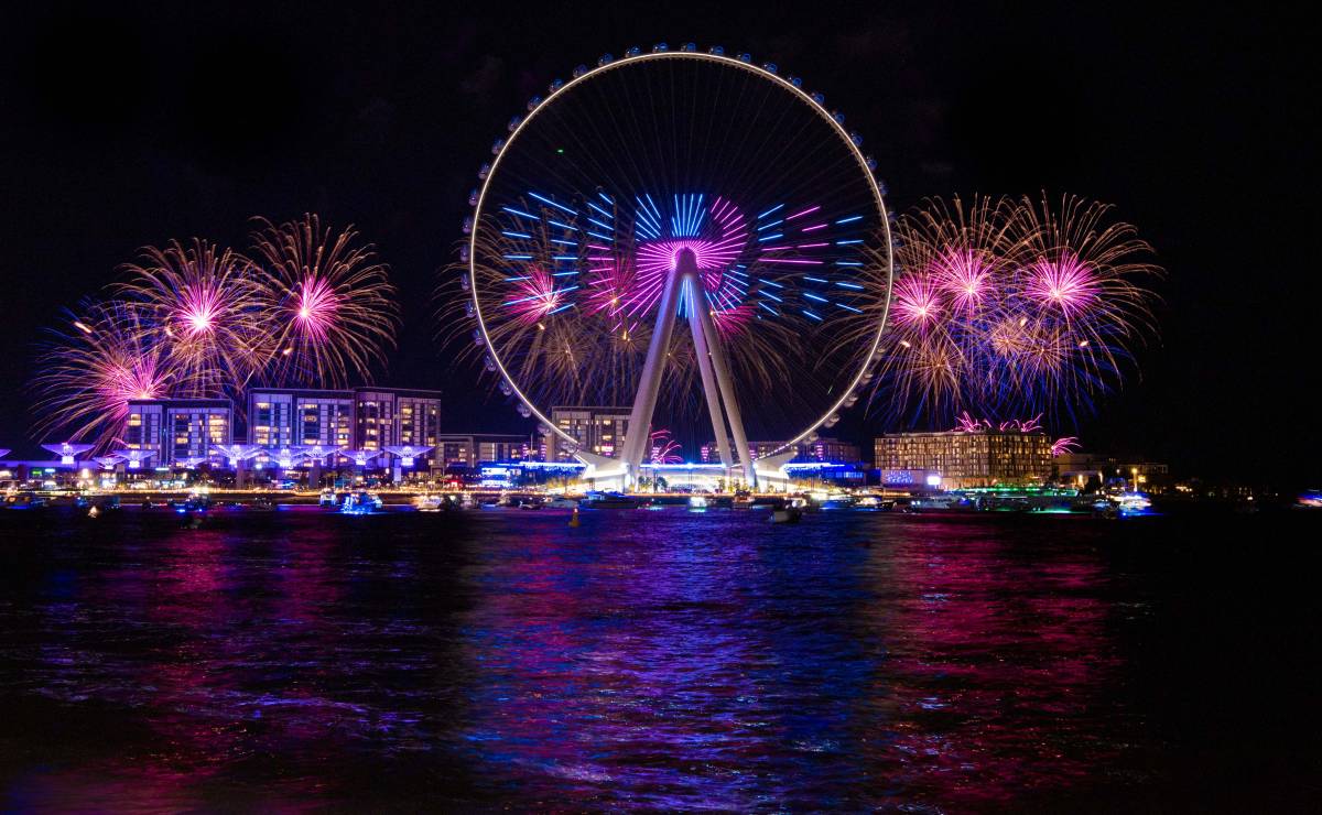Ain Dubai Lights Up Dubai's Skyline with a Stunning Opening Show Celebration