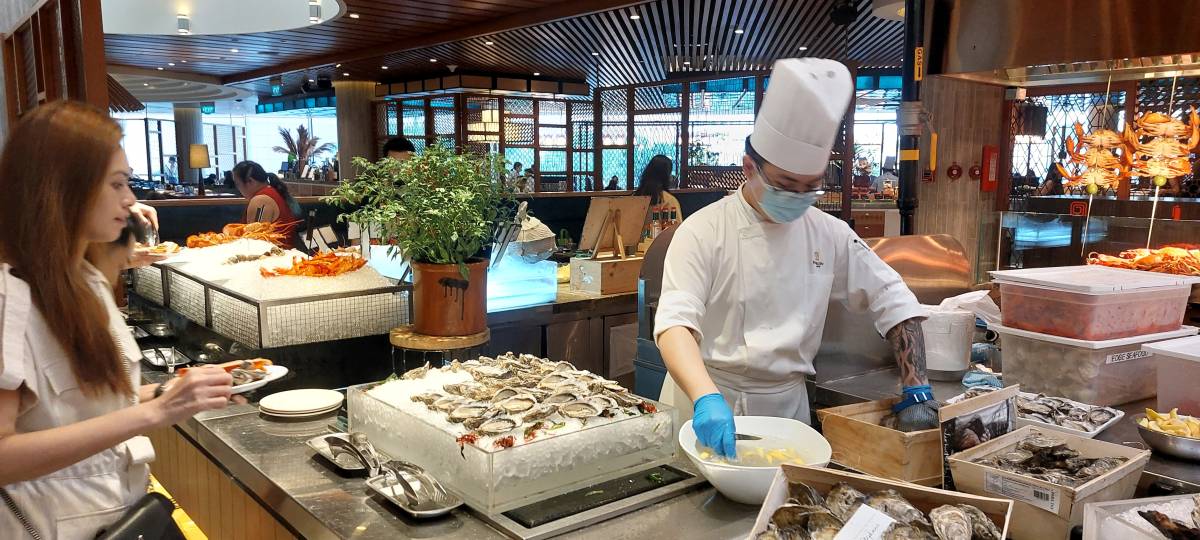 Flavours of the Lion City at Edge, Pan Pacific Singapore 