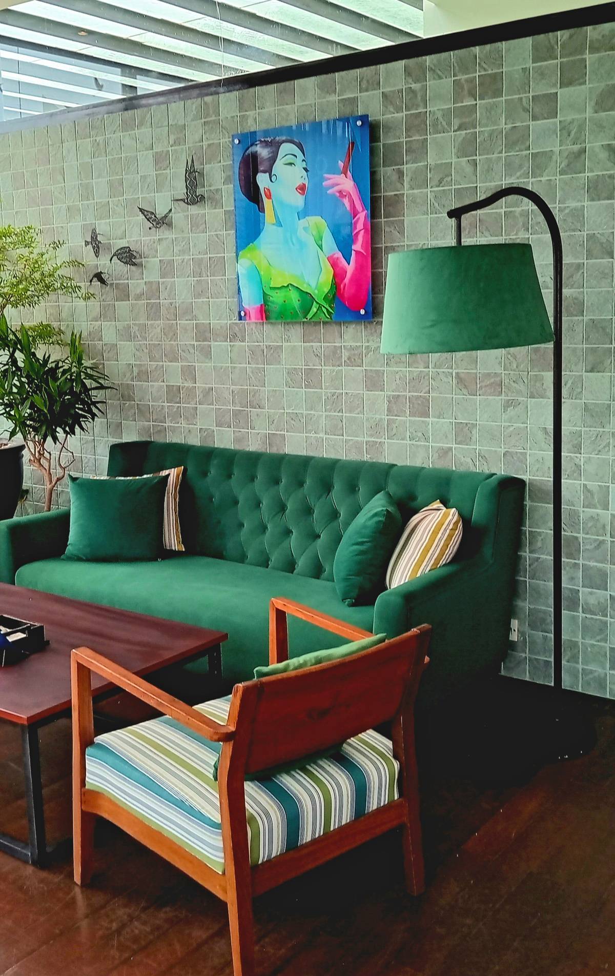 Aviary Hotel's The Glide Bar