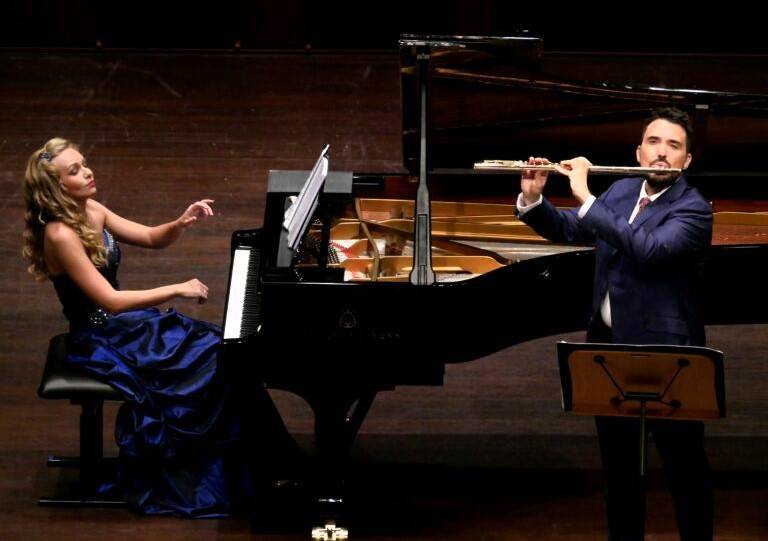 Multi-Award-Winning International Singapore-Based Artistes Roberto Álvarez and Kseniia Vokhmianina Bring A Night of Classical Harmony to Cambodia.
