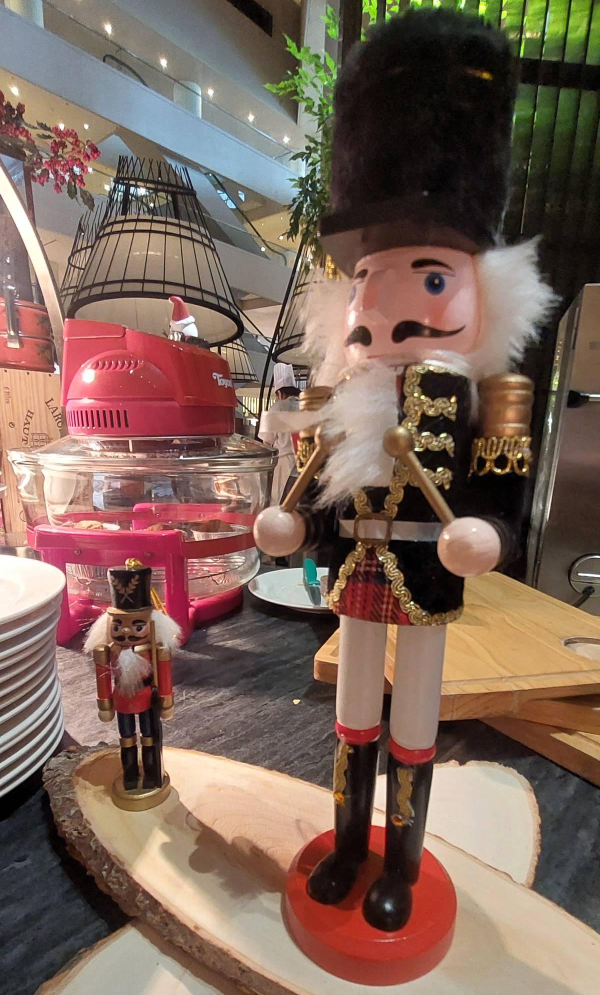 The Weekend Festive Afternoon Tea at Pan Pacific Singapore