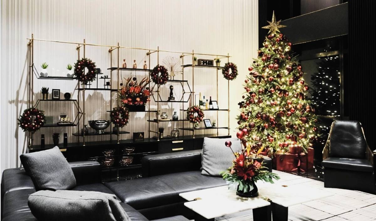 Christmas Feasting & Staycations: Indulgent Holiday Dining and Luxe Experiences