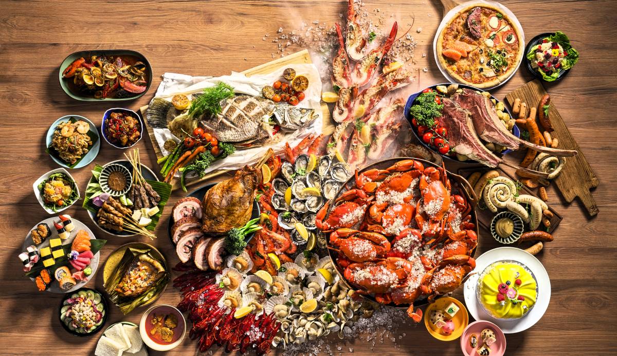 Dive into ‘A Sea of Flavours’, an Indulgent Seafood Dinner Buffet Experience at Edge