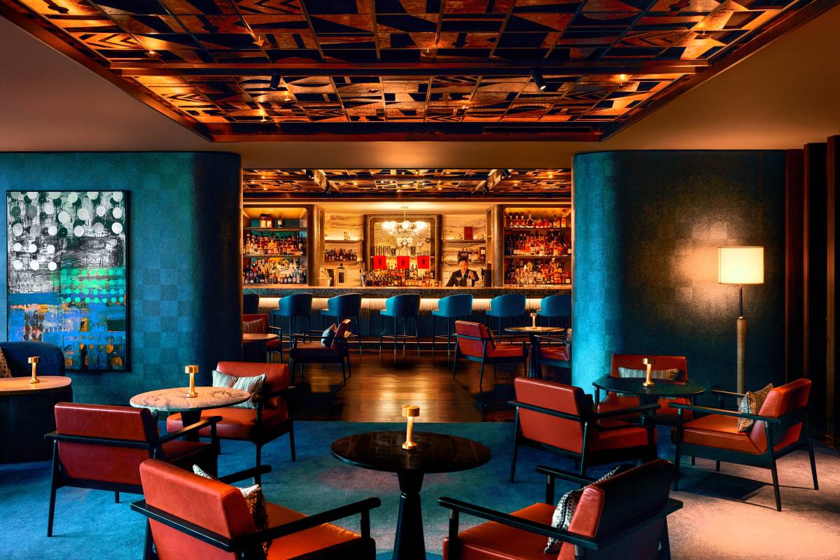 Mo Bar, Singapore Launches Its Signature Gin: A Modern Old Tom Steeped In Localism and Mandarin Oriental's Heritage