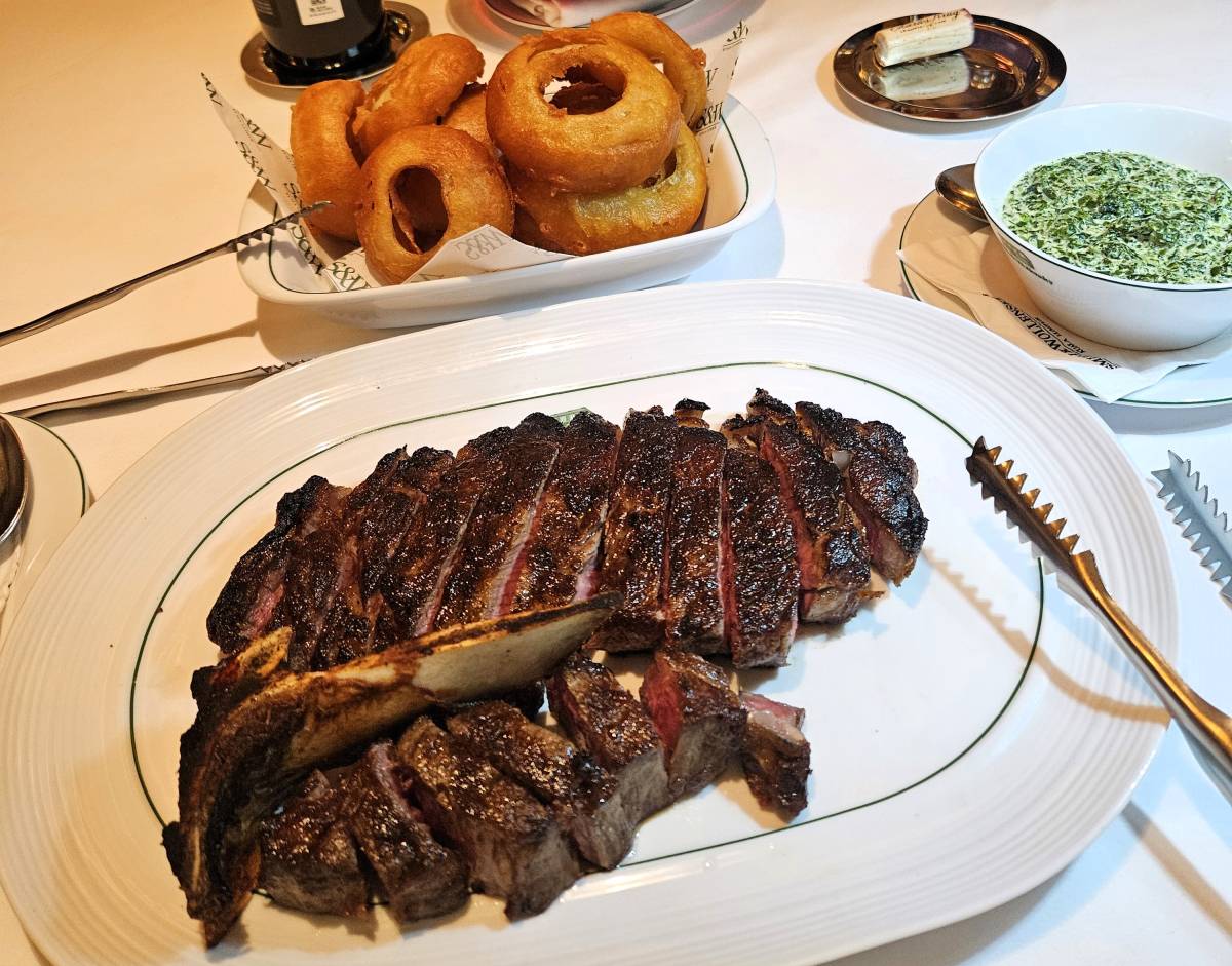 House Full of Steaks and Wines: Smith & Wollensky Kuala Lumpur